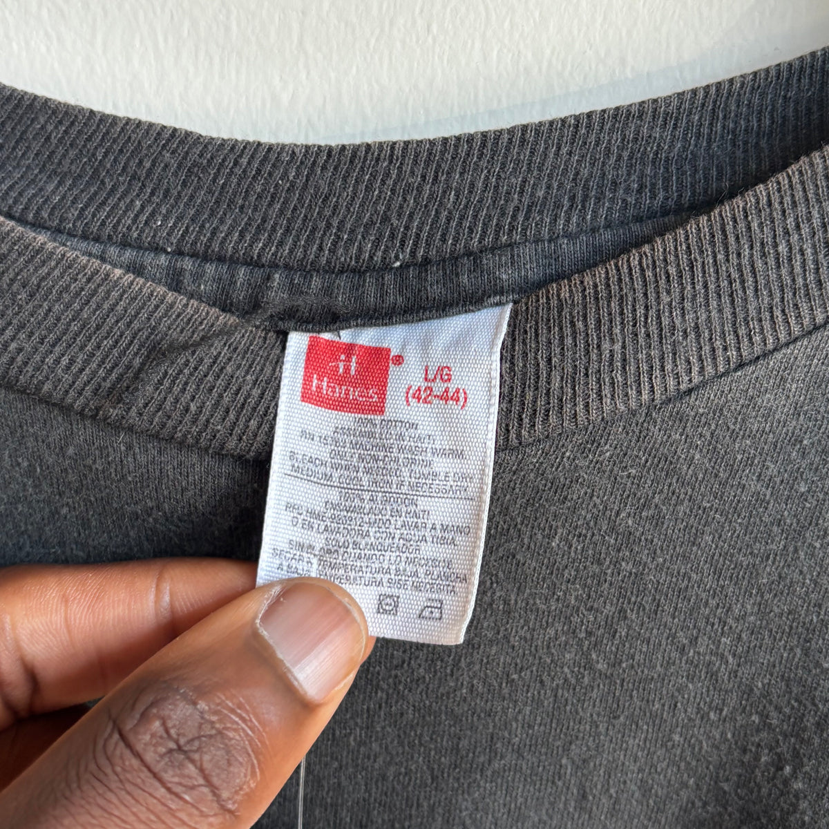 Vintage 90s Hanes Blank Pocket T-shirt